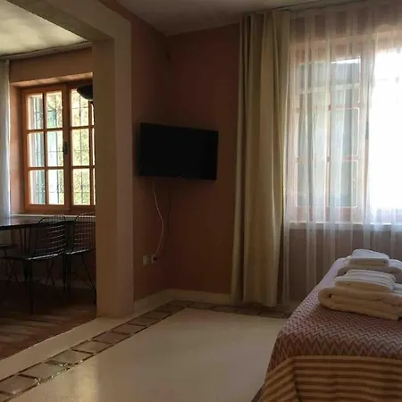 Castle81homes Yellow-sari , Sea View House מרמריס