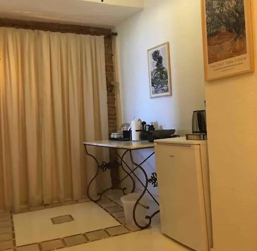 Castle81homes Yellow-sari , Sea View House بيت للعطل *